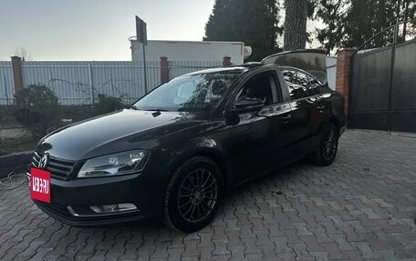 Volkswagen Passat B7, 2012 год, 860 000 рублей, 2 фотография