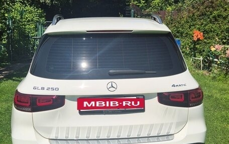 Mercedes-Benz GLB, 2020 год, 3 400 000 рублей, 2 фотография
