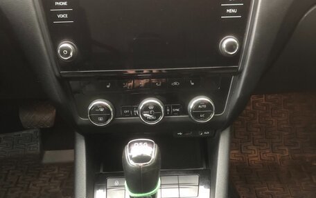 Skoda Octavia, 2017 год, 1 900 000 рублей, 11 фотография