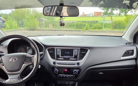 Hyundai Solaris II рестайлинг, 2018 год, 1 240 000 рублей, 10 фотография