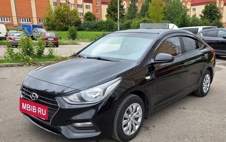 Hyundai Solaris II рестайлинг, 2018 год, 1 240 000 рублей, 3 фотография