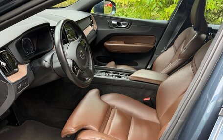 Volvo XC60 II, 2021 год, 3 600 000 рублей, 5 фотография