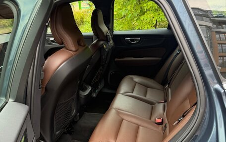 Volvo XC60 II, 2021 год, 3 600 000 рублей, 4 фотография