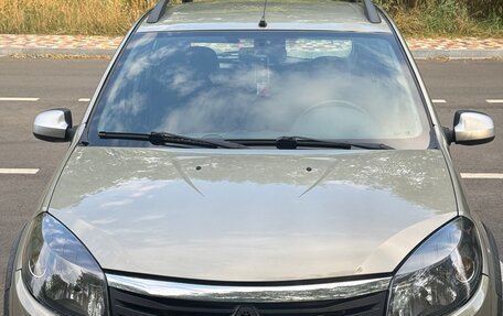 Renault Sandero I, 2013 год, 750 000 рублей, 3 фотография