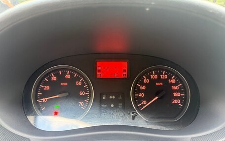 Renault Sandero I, 2013 год, 750 000 рублей, 11 фотография