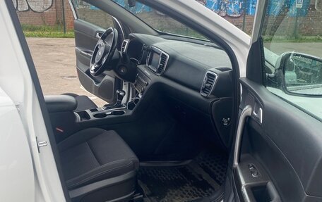 KIA Sportage IV рестайлинг, 2018 год, 1 880 000 рублей, 7 фотография