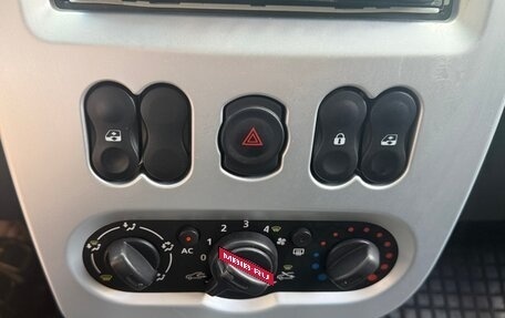 Renault Sandero I, 2013 год, 750 000 рублей, 13 фотография
