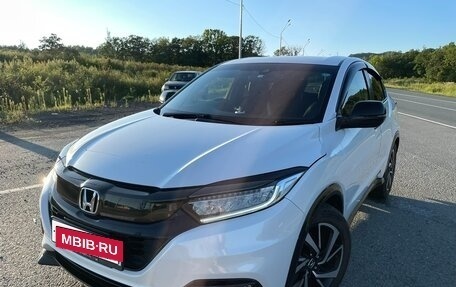 Honda Vezel, 2019 год, 2 000 000 рублей, 4 фотография