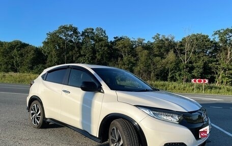 Honda Vezel, 2019 год, 2 000 000 рублей, 2 фотография