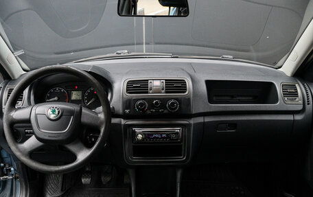 Skoda Fabia II, 2010 год, 390 000 рублей, 9 фотография