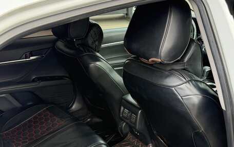 Toyota Camry, 2018 год, 2 550 000 рублей, 7 фотография