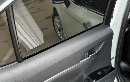 Toyota Camry, 2018 год, 2 550 000 рублей, 8 фотография