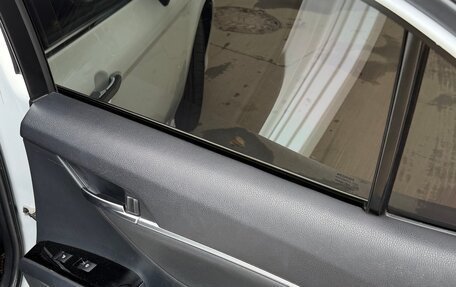 Toyota Camry, 2018 год, 2 550 000 рублей, 9 фотография