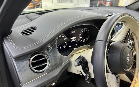 Bentley Bentayga I, 2021 год, 20 000 000 рублей, 19 фотография