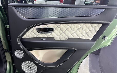 Bentley Bentayga I, 2021 год, 20 000 000 рублей, 37 фотография