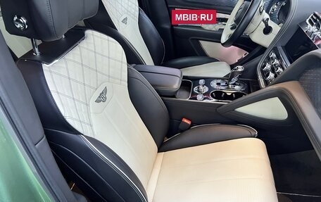 Bentley Bentayga I, 2021 год, 20 000 000 рублей, 34 фотография
