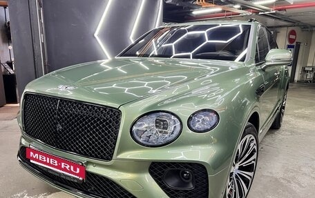 Bentley Bentayga I, 2021 год, 20 000 000 рублей, 39 фотография