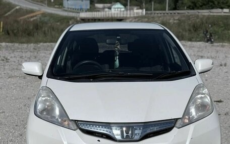 Honda Fit III, 2010 год, 750 000 рублей, 1 фотография