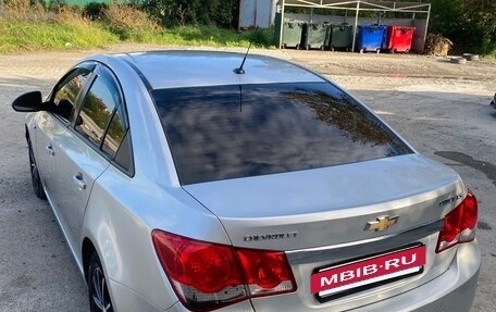 Chevrolet Cruze II, 2011 год, 700 000 рублей, 3 фотография