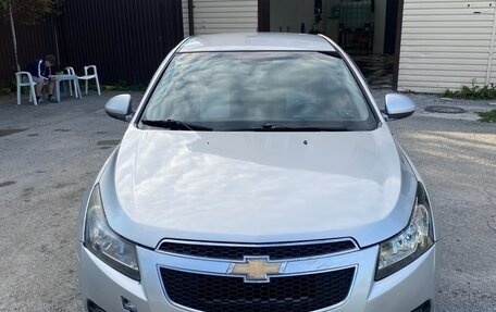 Chevrolet Cruze II, 2011 год, 700 000 рублей, 6 фотография