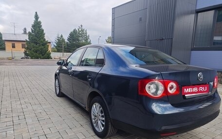 Volkswagen Jetta VI, 2010 год, 550 000 рублей, 4 фотография