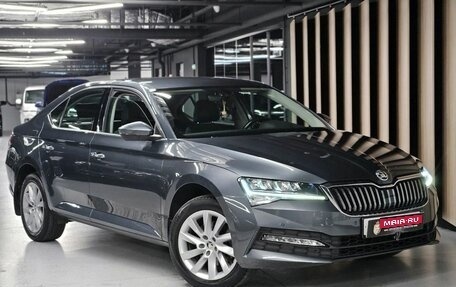 Skoda Superb III рестайлинг, 2021 год, 2 150 000 рублей, 1 фотография