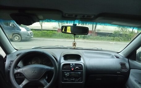 Mitsubishi Carisma I, 2003 год, 200 000 рублей, 4 фотография