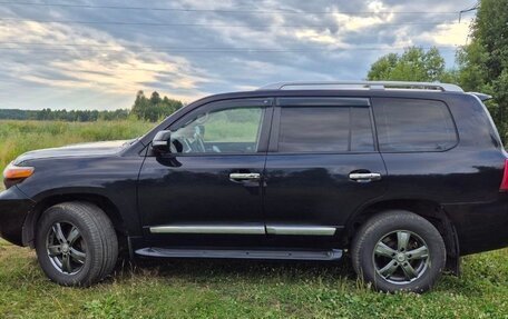 Toyota Land Cruiser 200, 2014 год, 3 700 000 рублей, 3 фотография