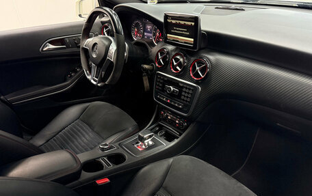 Mercedes-Benz A-Класс AMG, 2013 год, 2 100 000 рублей, 9 фотография