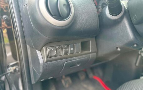 Nissan Note II рестайлинг, 2011 год, 750 000 рублей, 25 фотография