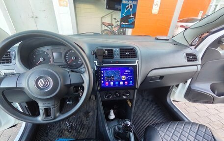 Volkswagen Polo VI (EU Market), 2014 год, 750 000 рублей, 6 фотография