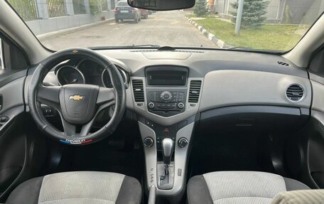 Chevrolet Cruze II, 2011 год, 452 000 рублей, 10 фотография