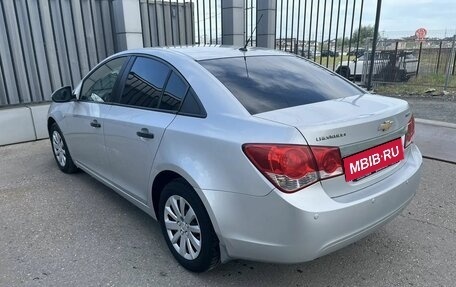 Chevrolet Cruze II, 2011 год, 452 000 рублей, 4 фотография
