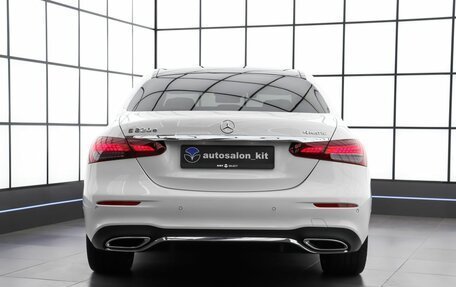 Mercedes-Benz E-Класс, 2020 год, 4 790 000 рублей, 5 фотография