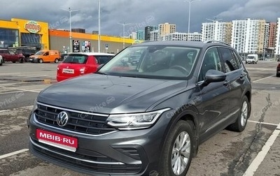 Volkswagen Tiguan II, 2021 год, 3 449 000 рублей, 1 фотография