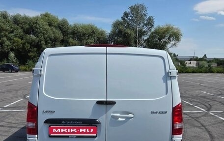 Mercedes-Benz Vito, 2022 год, 3 950 000 рублей, 3 фотография