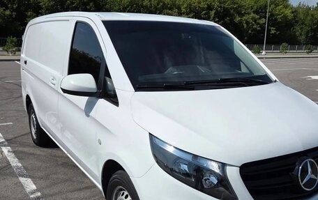 Mercedes-Benz Vito, 2022 год, 3 950 000 рублей, 12 фотография