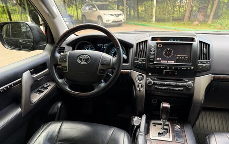 Toyota Land Cruiser 200, 2011 год, 4 000 000 рублей, 8 фотография