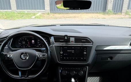 Volkswagen Tiguan II, 2017 год, 2 150 000 рублей, 13 фотография