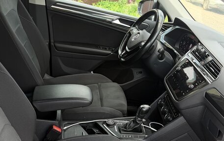Volkswagen Tiguan II, 2017 год, 2 150 000 рублей, 14 фотография