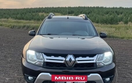 Renault Duster I рестайлинг, 2018 год, 1 250 000 рублей, 2 фотография