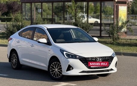 Hyundai Solaris II рестайлинг, 2021 год, 1 520 000 рублей, 3 фотография