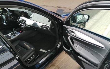 BMW 5 серия, 2018 год, 3 950 000 рублей, 12 фотография