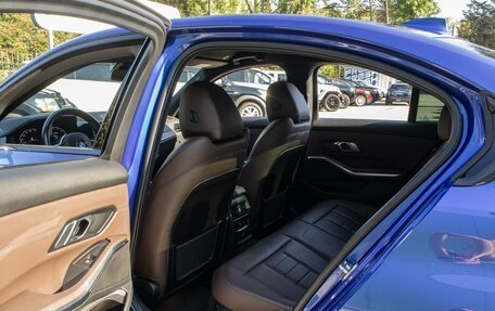 BMW 3 серия, 2021 год, 5 250 000 рублей, 15 фотография