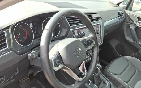 Volkswagen Tiguan II, 2021 год, 3 449 000 рублей, 5 фотография