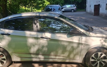 Hyundai Solaris II рестайлинг, 2015 год, 950 000 рублей, 7 фотография