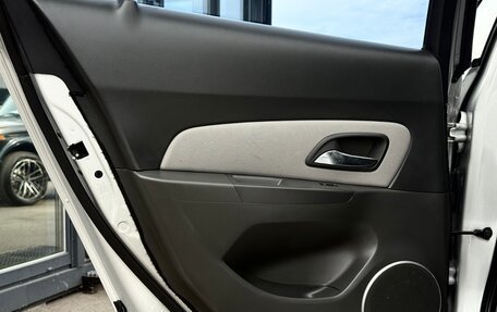 Chevrolet Cruze II, 2010 год, 690 000 рублей, 18 фотография