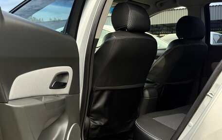 Chevrolet Cruze II, 2010 год, 690 000 рублей, 17 фотография