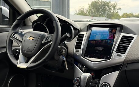 Chevrolet Cruze II, 2010 год, 690 000 рублей, 25 фотография
