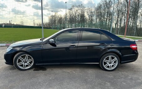Mercedes-Benz E-Класс, 2013 год, 1 250 000 рублей, 4 фотография